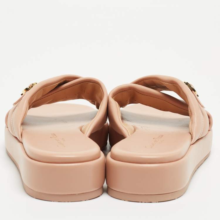 Pre Owned Gianvito Rossi Beige Leather Alima  Flat Slides Size 37.5