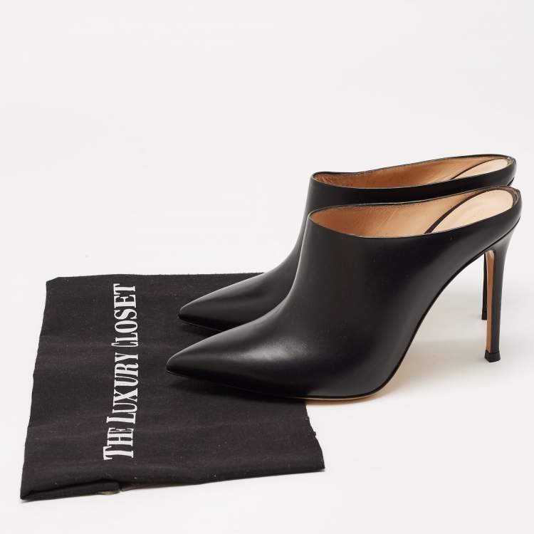 Pre Owned Gianvito Rossi Black Leather Pointed Toe Mules Size 38