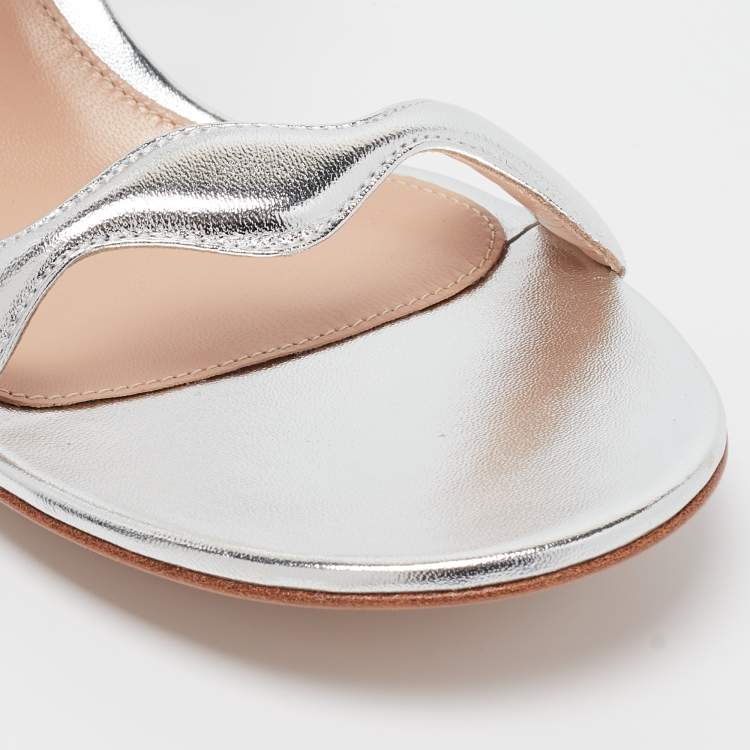 Pre Owned Gianvito Rossi Silver Leather Wavy Sandals Size 38.5