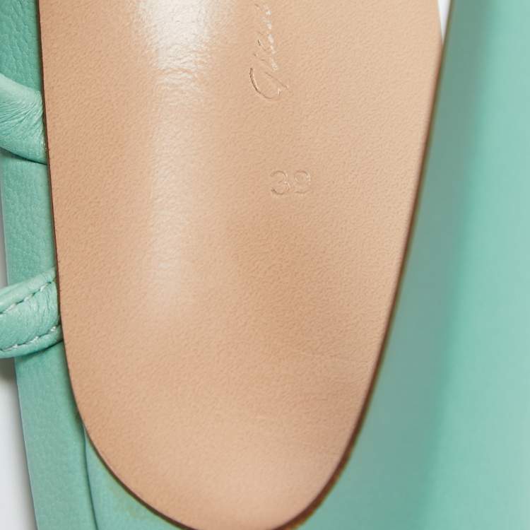 Pre Owned Gianvito Rossi Mint Green Leather Manilla Sandals Size 39