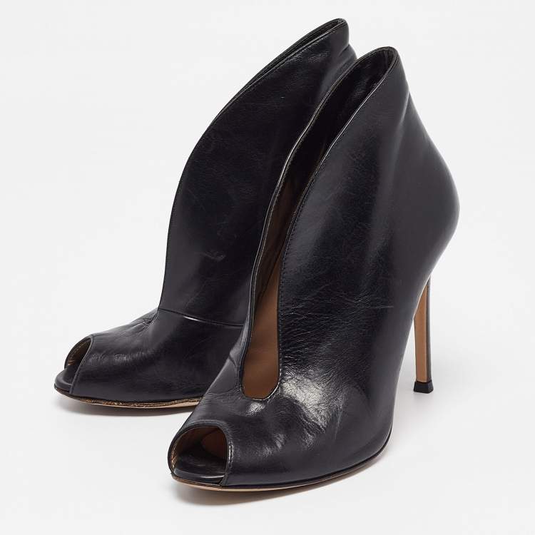 Pre Owned Gianvito Rossi Black Leather Vamp Boots Size 35
