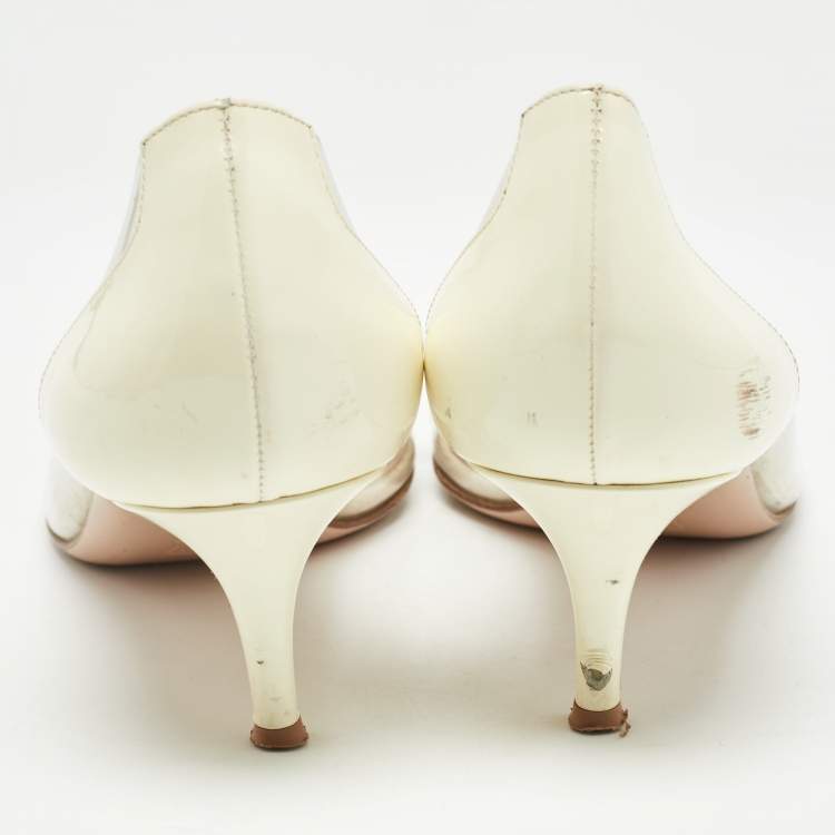 Pre Owned Gianvito Rossi Cream Patent Plexi Pumps Size 38