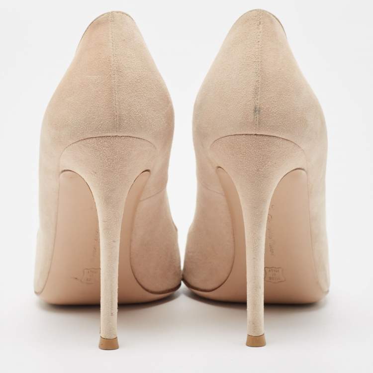 Pre Owned Gianvito Rossi Beige Suede Pointed Toe Pumps Size 37.5 