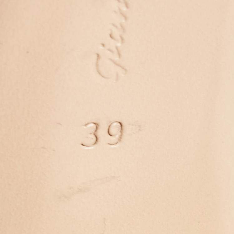 Pre Owned Gianvito Rossi Beige Textured Suede Elle Slide Sandals Size 39