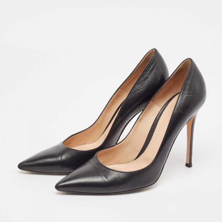 Pre Owned Gianvito Rossi Black Leather Pointed Toe Pumps Size 40