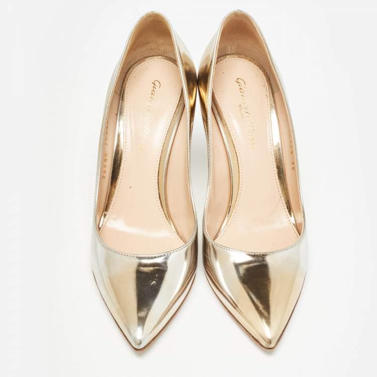 Pre Owned Gianvito Rossi Gold Leather Gianvito Pumps Size 35