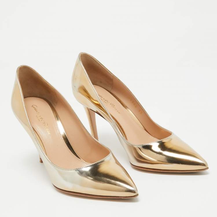 Pre Owned Gianvito Rossi Gold Leather Gianvito Pumps Size 35