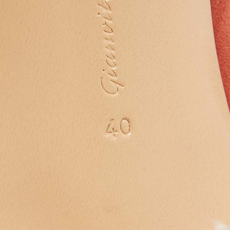 Pre Owned Gianvito Rossi Brown Suede Gianvito Pumps Size 40