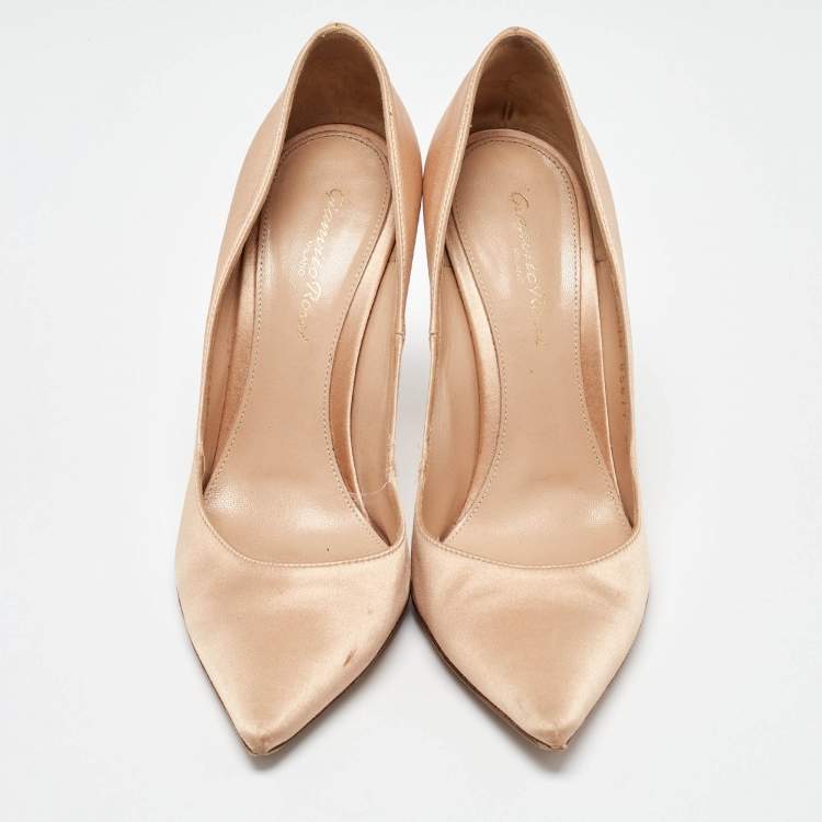 Pre Owned Gianvito Rossi Beige Satin Gianvito 105 Pointed Toe Pumps Size 38