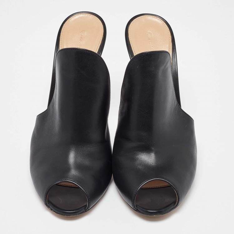 Pre Owned Gianvito Rossi Black Leather Alise Mules Size 38.5