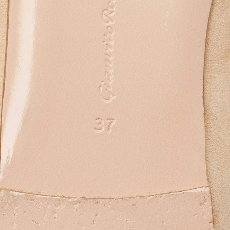 Pre Owned Gianvito Rossi Beige Suede Ballet Flats Size 37