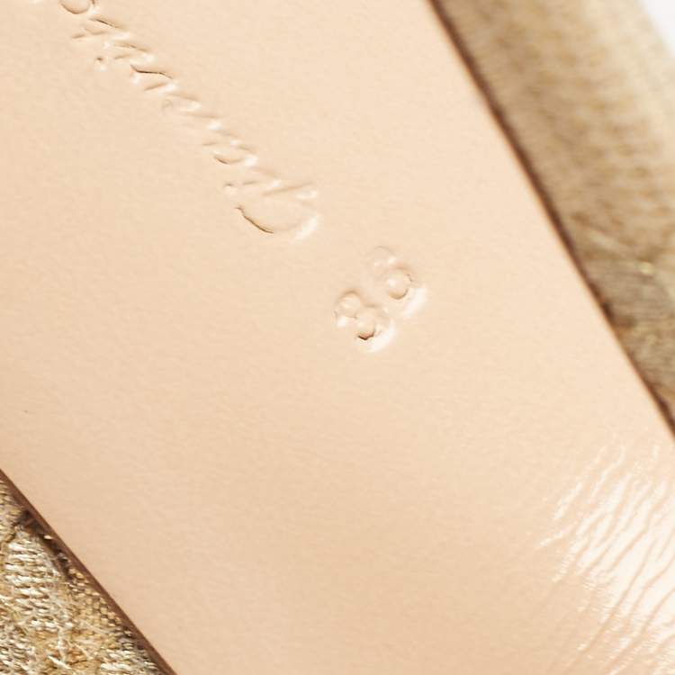 Pre Owned Gianvito Rossi Gold Lace  Gianvito Pumps Size 36