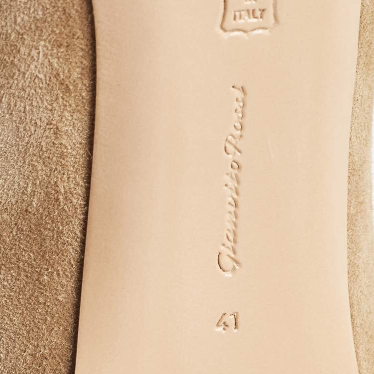 Pre Owned Gianvito Rossi Beige Suede Gianvito 105 Pumps Size 41