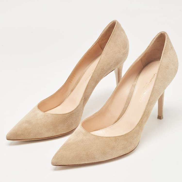 Pre Owned Gianvito Rossi Beige Suede Gianvito 105 Pumps Size 41