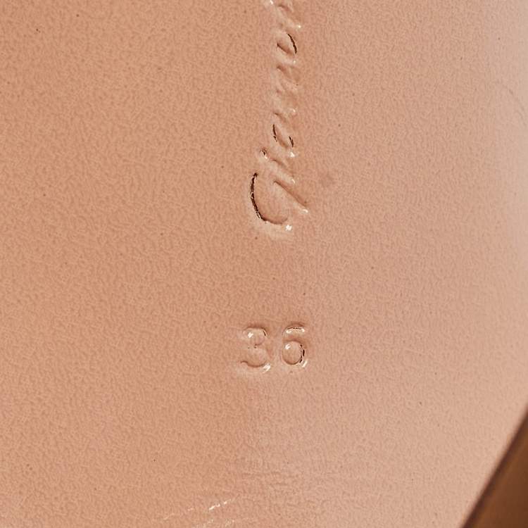 مملوكة مسبقًا Gianvito Rossi Gold Satin Gala Ankle Wrap Sandals Size 36