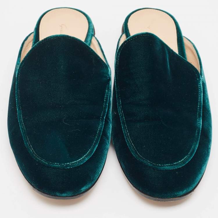 Pre Owned Gianvito Rossi Green Velvet Palau Flat Mules Size 36.5 