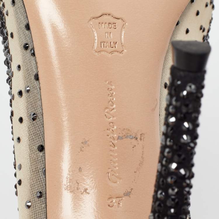 Pre Owned Gianvito Rossi Beige/Black Mesh Embellished Pumps Size 37