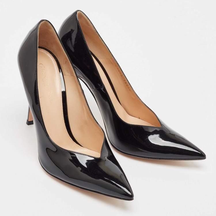 Pre Owned Gianvito Rossi Black Patent Leather Pointed Toe Pumps Size 38.5