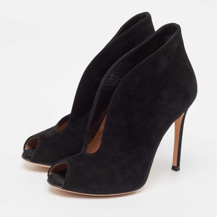 Pre Owned Gianvito Rossi Black Suede Vamp Booties Size 35