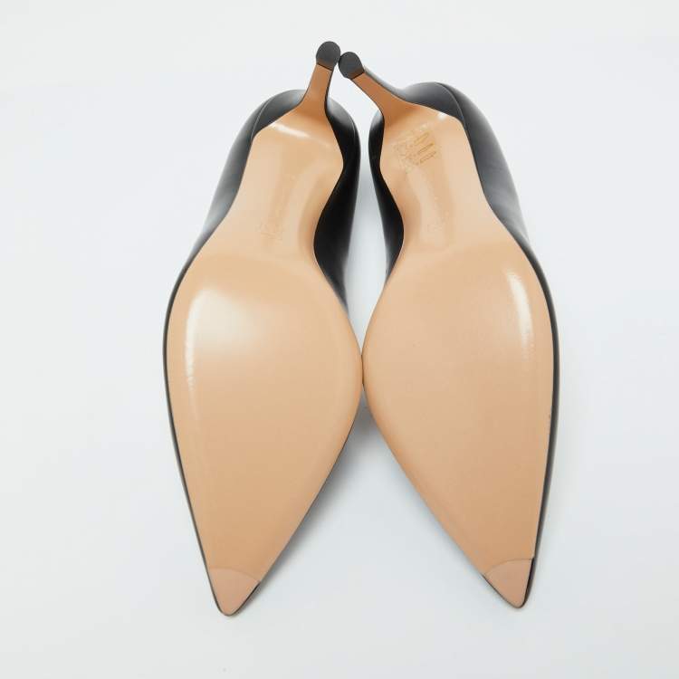 Pre Owned Gianvito Rossi Black Leather Pointed Toe Pumps Size 38
