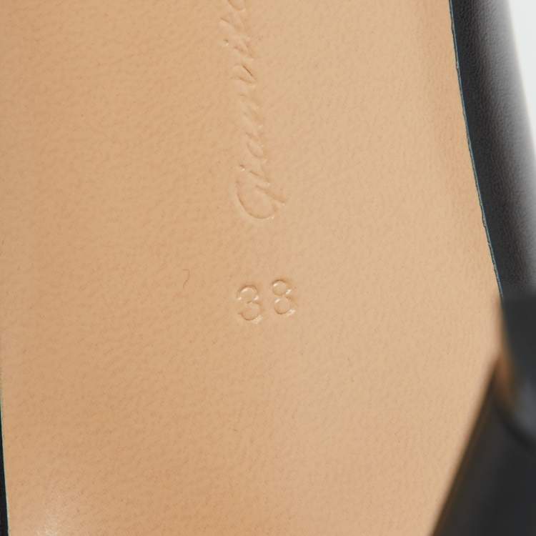 Pre Owned Gianvito Rossi Black Leather Pointed Toe Pumps Size 38