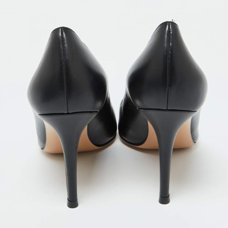 Pre Owned Gianvito Rossi Black Leather Pointed Toe Pumps Size 38