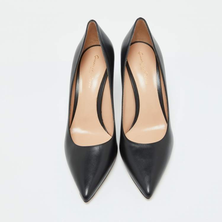 Pre Owned Gianvito Rossi Black Leather Pointed Toe Pumps Size 38