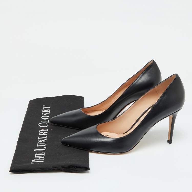 Pre Owned Gianvito Rossi Black Leather Pointed Toe Pumps Size 38