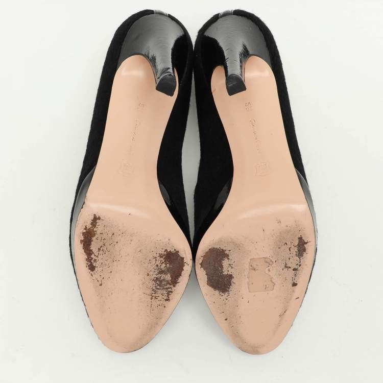 Pre Owned Gianvito Rossi Black Calf Hair and Patent Leather Pumps Size 38.5