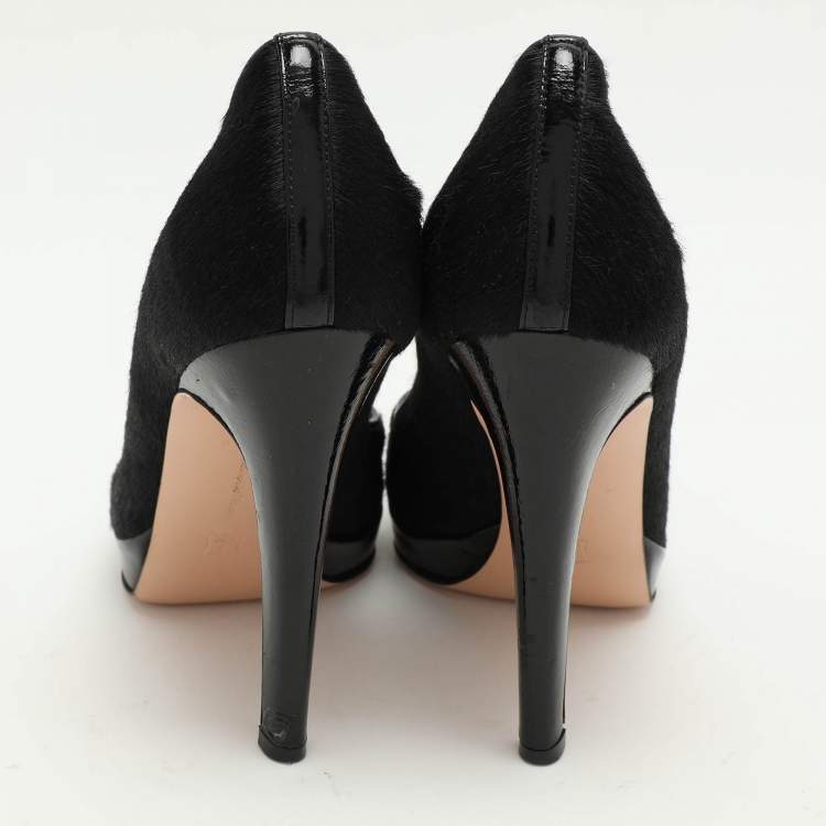 Pre Owned Gianvito Rossi Black Calf Hair and Patent Leather Pumps Size 38.5