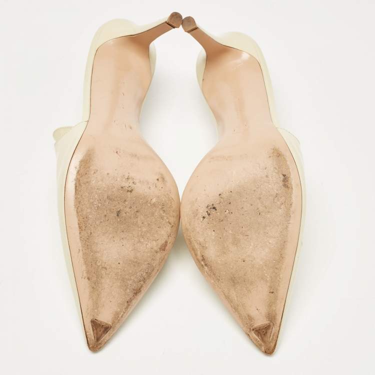 Pre Owned Gianvito Rossi Cream Patent Leather Aramis Mules Size 38.5