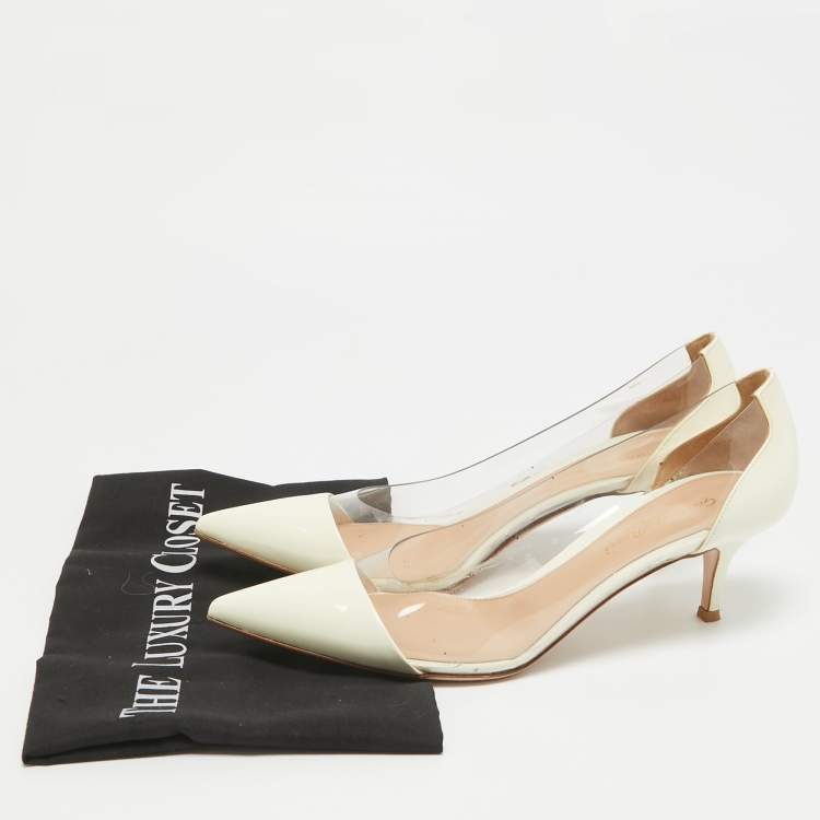 مملوكة مسبقًا Gianvito Rossi Off White Patent Leather and PVC Plexi Pumps Size 38.5