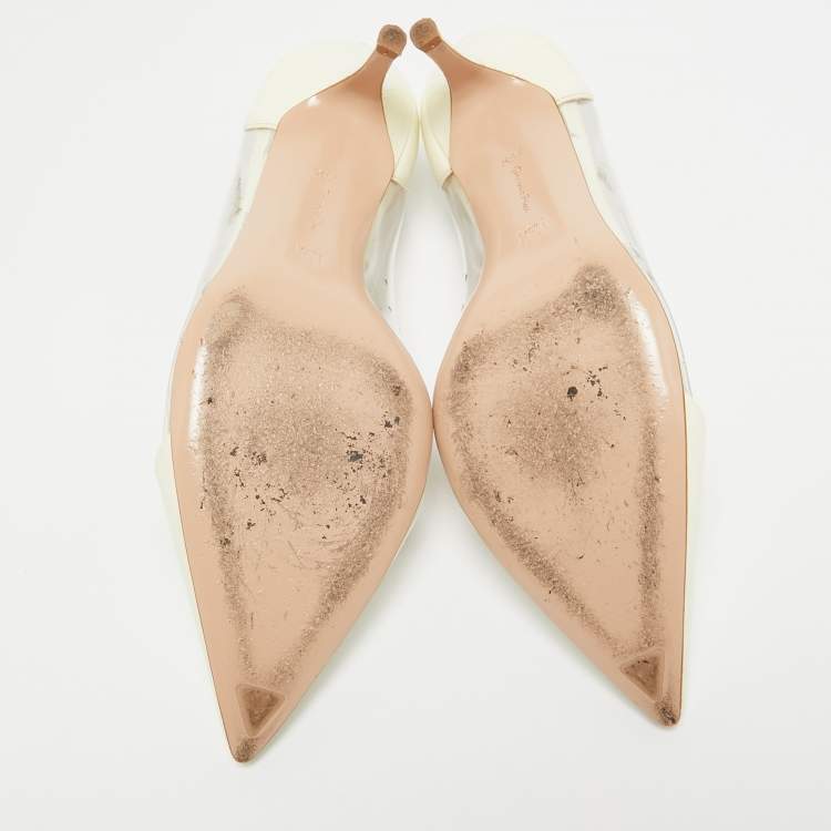 مملوكة مسبقًا Gianvito Rossi Off White Patent Leather and PVC Plexi Pumps Size 38.5