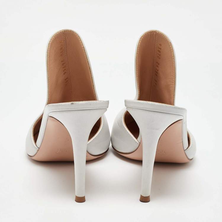 Pre Owned Gianvito Rossi White Leather Aramis Mules Size 39.5