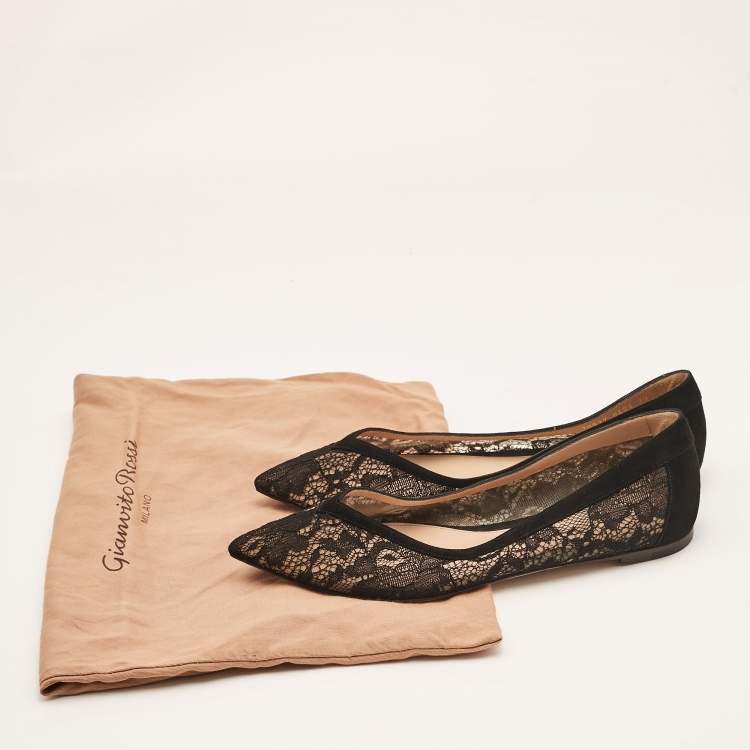 Pre Owned Gianvito Rossi Black Lace and Suede Ballet Flats Size 39