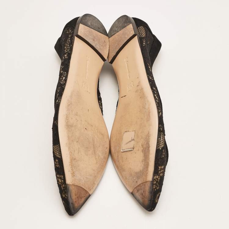 Pre Owned Gianvito Rossi Black Lace and Suede Ballet Flats Size 39