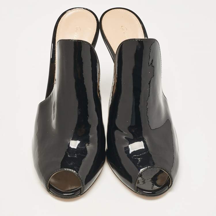 Pre Owned Gianvito Rossi Black Patent Leather Peep Toe Mules Size 39