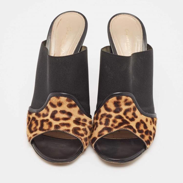 Pre Owned Gianvito Rossi Brown/Black Leopard Print Calf Hair and Fabric Mules Size 40.5