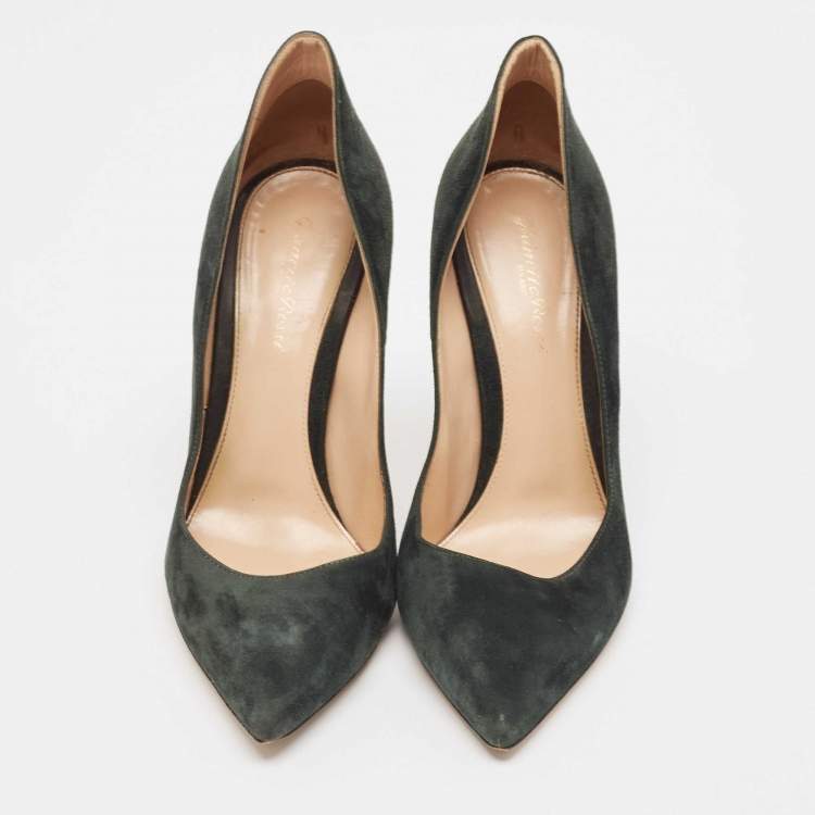 Pre Owned Gianvito Rossi Green Suede Gianvito Pointed Toe Pumps Size 40