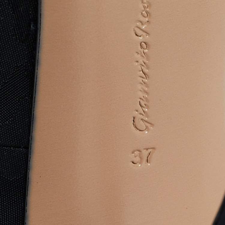 Pre Owned Gianvito Rossi Black Printed Fabric Gianvito Pumps Size 37