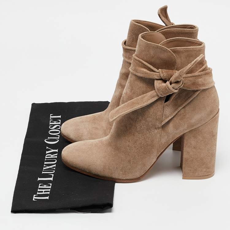 Pre Owned Gianvito Rossi Beige Suede Ankle Length Boots Size 38