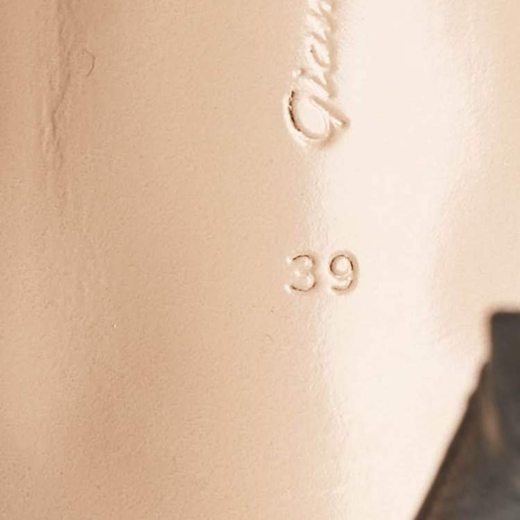 Pre Owned Gianvito Rossi Black Leather and PVC Stella Ankle Strap Sandals Size 39