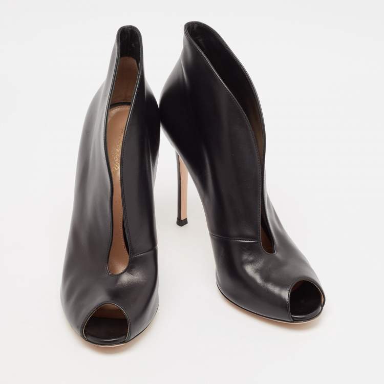 Pre Owned Gianvito Rossi Black Leather Vamp Booties Size 41