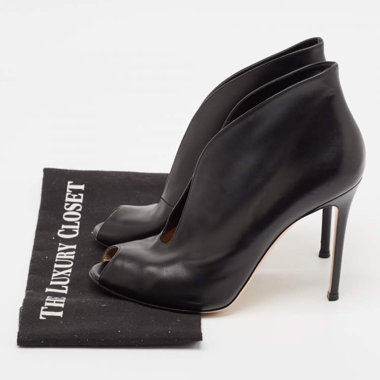 Pre Owned Gianvito Rossi Black Leather Vamp Booties Size 41