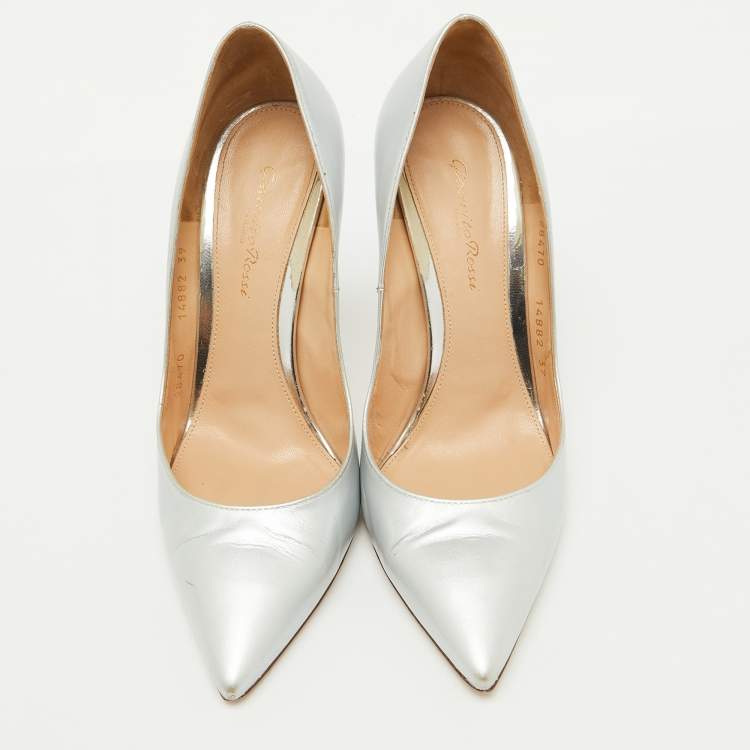 Pre Owned Gianvito Rossi Silver Leather Pointed Toe Pumps Size 39
