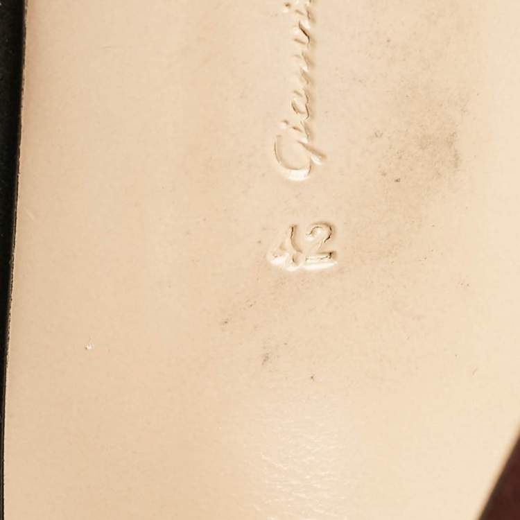 Pre Owned Gianvito Rossi Multicolor Suede Pointed Toe  Pumps Size 42