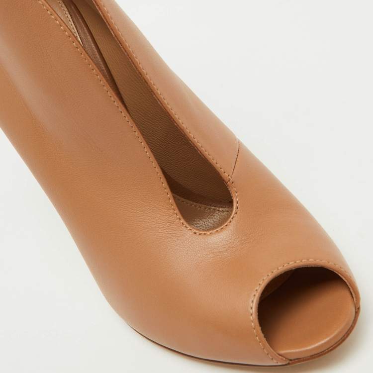 Pre Owned Gianvito Rossi Beige Leather Vamp Peep Toe Booties Size 38