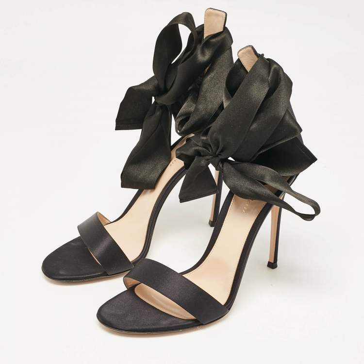 Pre Owned Gianvito Rossi Black Satin Gala Sandals Size 42