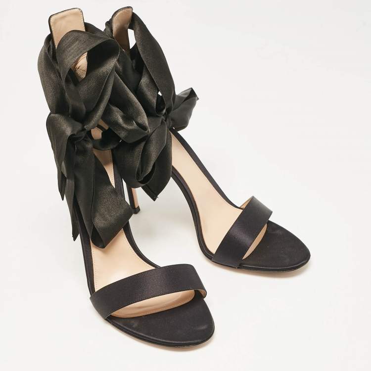 Pre Owned Gianvito Rossi Black Satin Gala Sandals Size 42