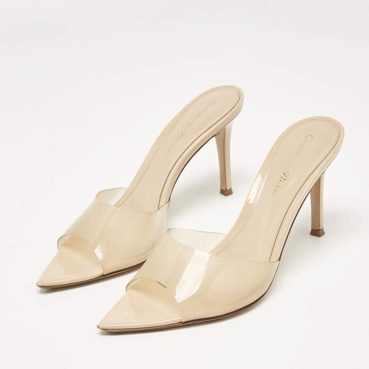 مملوكة مسبقًا Gianvito Rossi Beige PVC Elle Slide Sandals Size 36.5